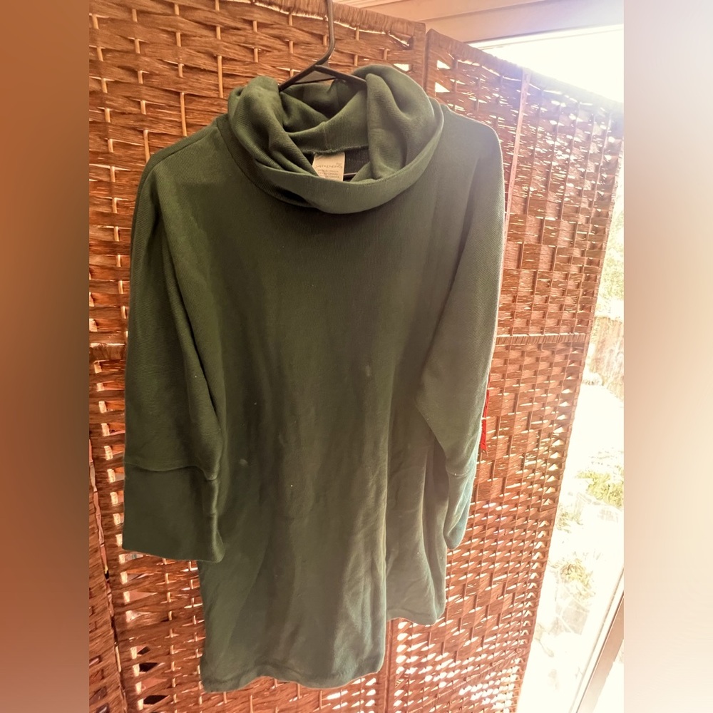 Green vintage sweater shirt